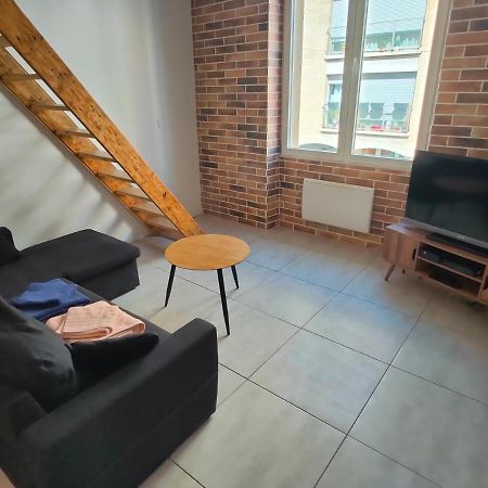 Joli Apparemment Type Loft Apartment Cavaillon Exterior photo