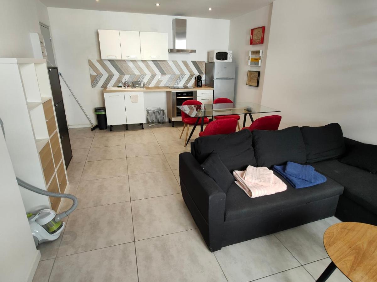Joli Apparemment Type Loft Apartment Cavaillon Exterior photo